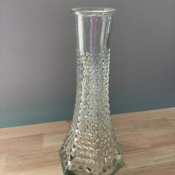 Glass Vase - Picture 1 of 2
